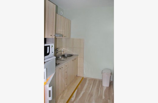 Apartman2 kuhinja i trpezarija, Apartmani Varga - Divčibare