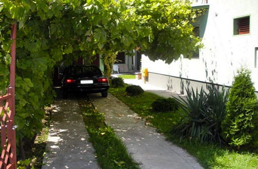 Parking, Apartmani Slavica - Jagodina