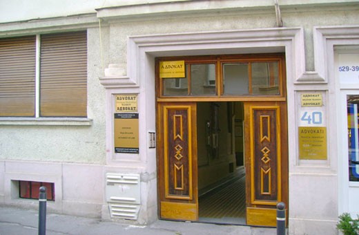 Ulaz u zgradu, Hostel Mali - Novi Sad
