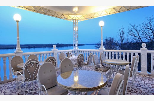 Terrace with view on Danube river, Hotel Kondor - Stari Banovci