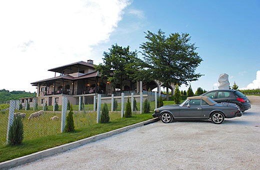 Parking, Accommodation and restaurant TARPOŠ-Aranđelovac