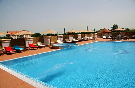 Outdoor swimming pool, Hotel Prezident - Palić