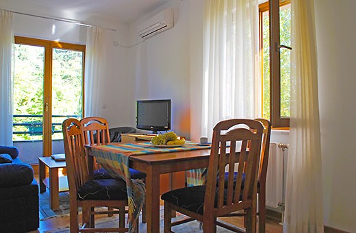 Trpezarija, Apartmani Zlatno brdo - Smederevo
