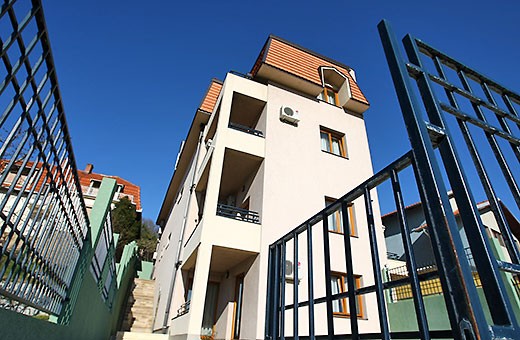 Spolja, Apartmani Zlatno brdo - Smederevo