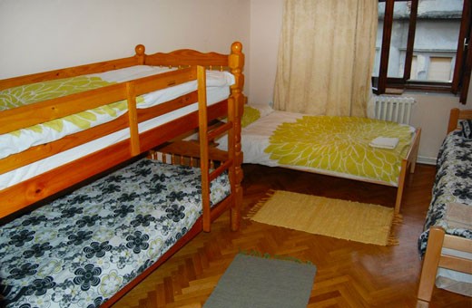 Room 1/4, Hostel Mali - Novi Sad