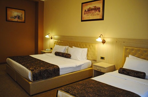 Comfort twin room + 1 additional bed, Belgrade City Hotel