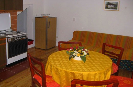 Apartman1 trpezarija, Apartmani Slavica - Jagodina