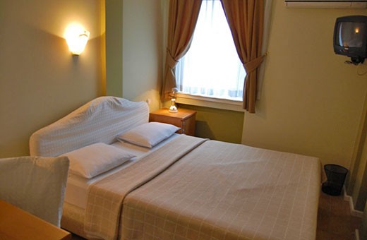 Dvokrevetna soba, Hotel Garni Rimski - Novi Sad