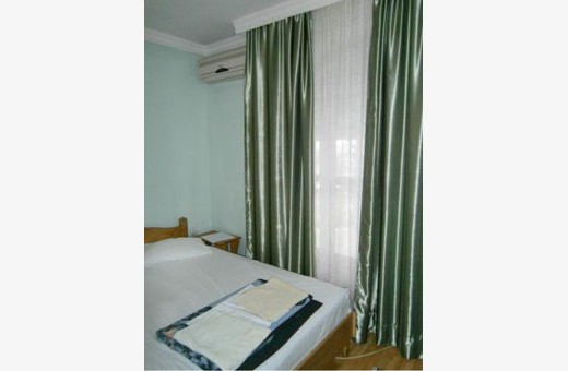 Dvokrevetna soba (1/2) sa francuskim ležajem, Motel Bojana - Novi Sad