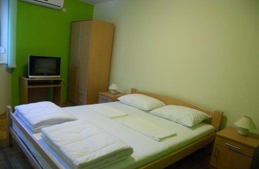 Suite, Hostel Frenky - Novi Sad
