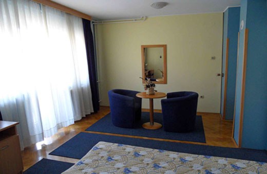 Room 1/2, Voyager bed&breakfast - Novi Sad