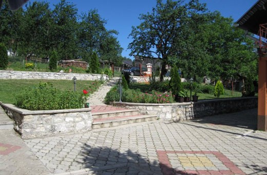 Dvorište, Brvnare Zlatibor, Selo Očka Gora - Zlatibor